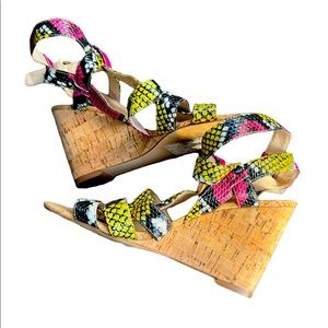Nine West Snakeskin Wedge strappy sandal size 6